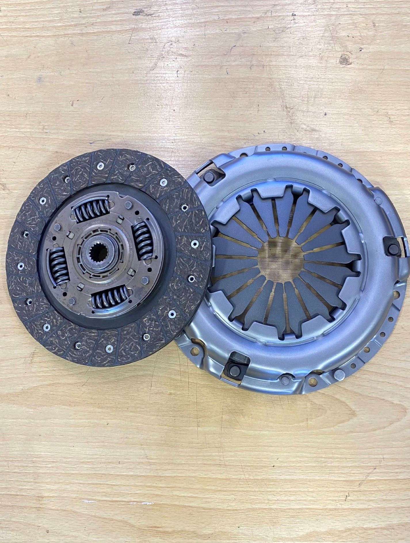 تصویر دیسک و صفحه کلاچ ساینا 215 میل (والئو کره)